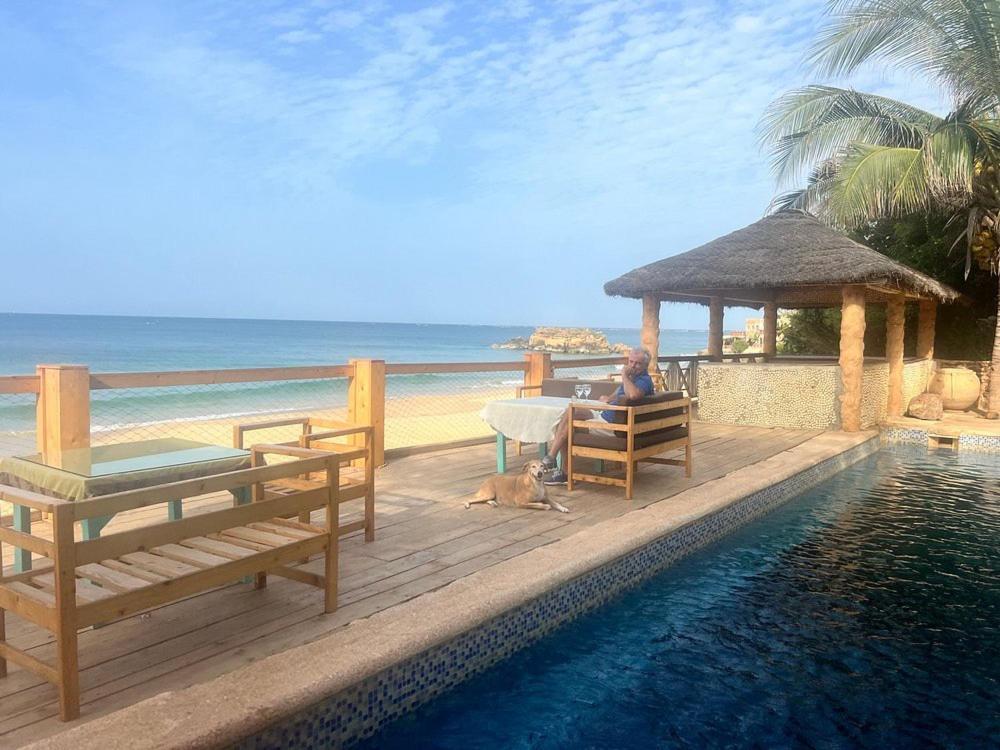 B&B Pieds Dans L'Eau Popenguine Exterior foto